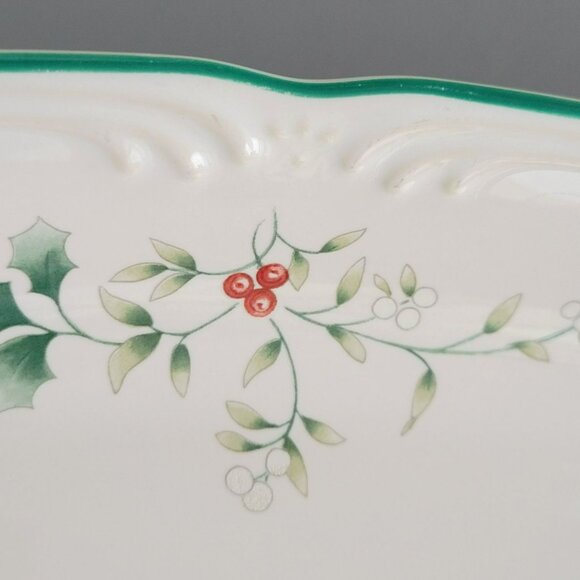 Pfaltzgraff Winterberry 12" Oval Serving Platter USA Made Winter Serving Dishes - Picture 3 of 10